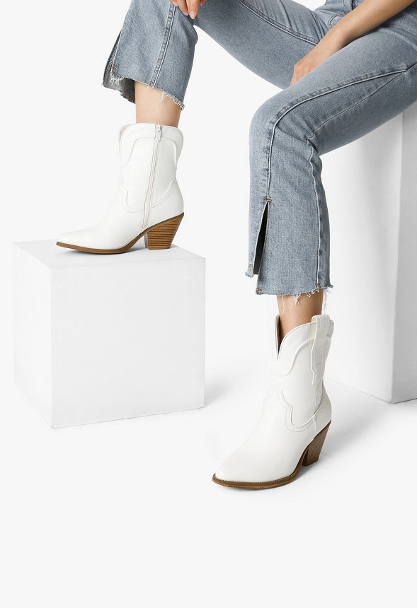 Western Ankle Boot White