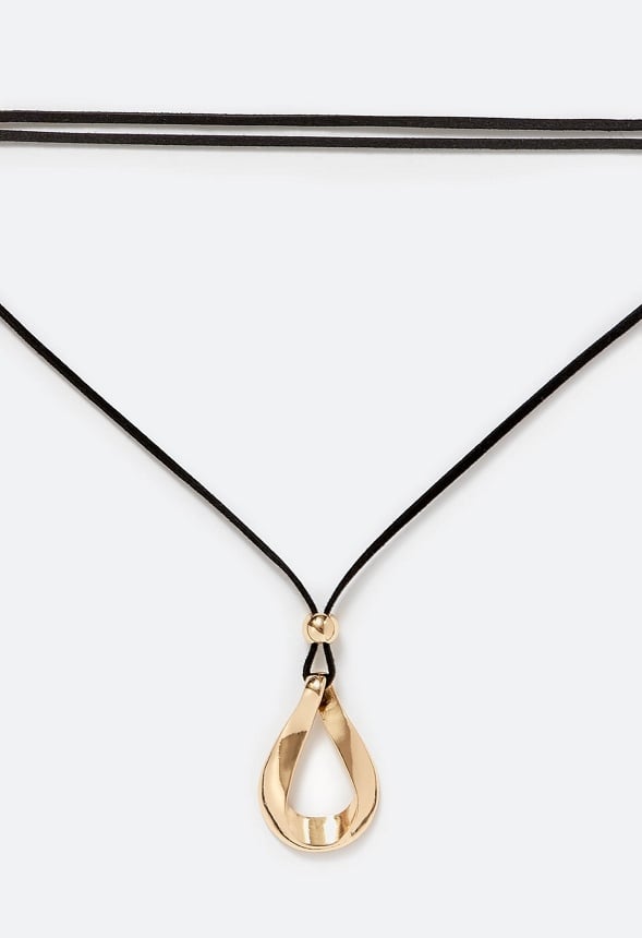 Ora Fixed Suede Lariat With Organic Ring Pendant Necklace Black/ Gold
