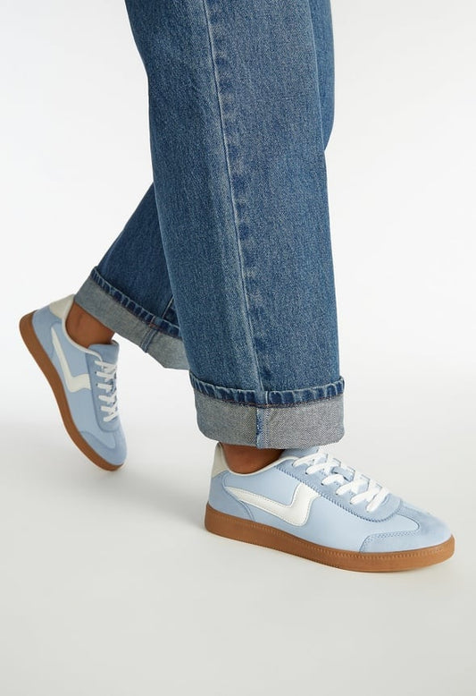 Demi Court Trainers Skyway Multi