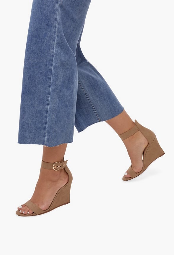 Bonnie Buckle Wedge Taupe